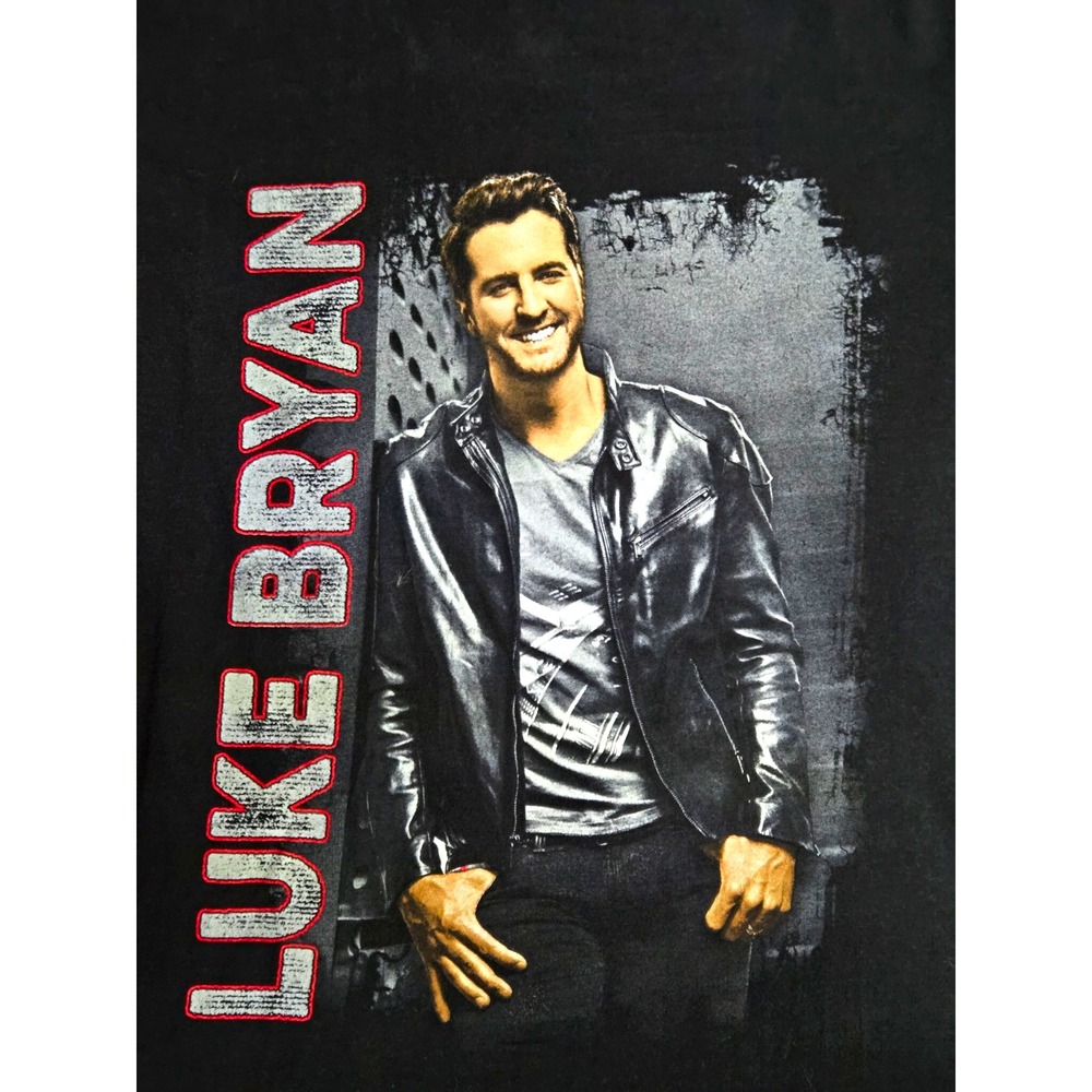 Luke Bryan Kick the Dust Up Tour Graphic T-Shirt Black Size M